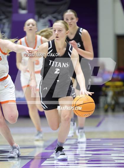 Thumbnail 3 in Syracuse vs. Skyridge (UHSAA 6A Quarterfinal) photogallery.