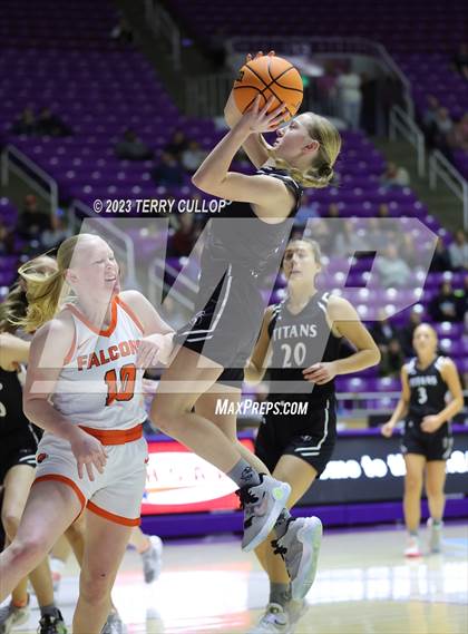 Thumbnail 3 in Syracuse vs. Skyridge (UHSAA 6A Quarterfinal) photogallery.