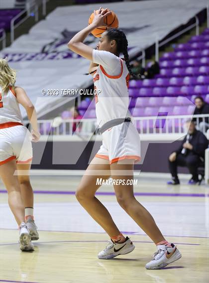 Thumbnail 1 in Syracuse vs. Skyridge (UHSAA 6A Quarterfinal) photogallery.
