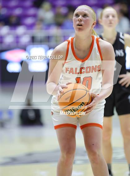 Thumbnail 1 in Syracuse vs. Skyridge (UHSAA 6A Quarterfinal) photogallery.