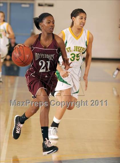 Thumbnail 1 in St. Joseph vs. Independence (CIF State D3 SoCal Playoffs) photogallery.