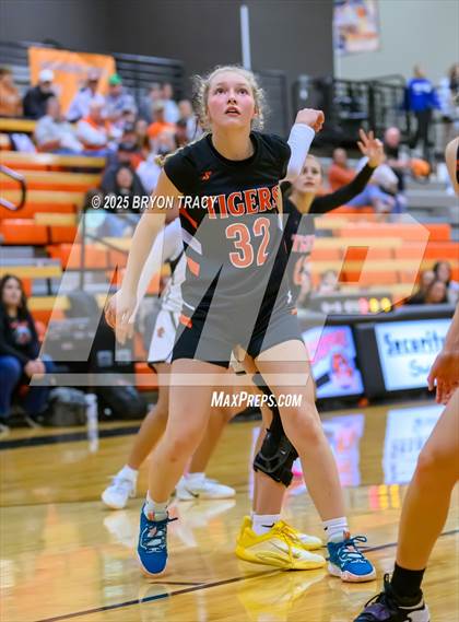 Thumbnail 2 in Cheyenne Wells @ Elkhart photogallery.