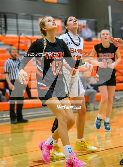 Thumbnail 1 in Cheyenne Wells @ Elkhart photogallery.