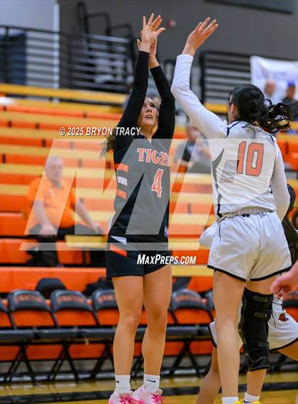 Thumbnail 2 in Cheyenne Wells @ Elkhart photogallery.