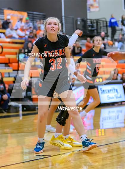 Thumbnail 3 in Cheyenne Wells @ Elkhart photogallery.