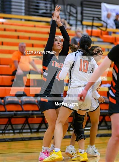 Thumbnail 3 in Cheyenne Wells @ Elkhart photogallery.