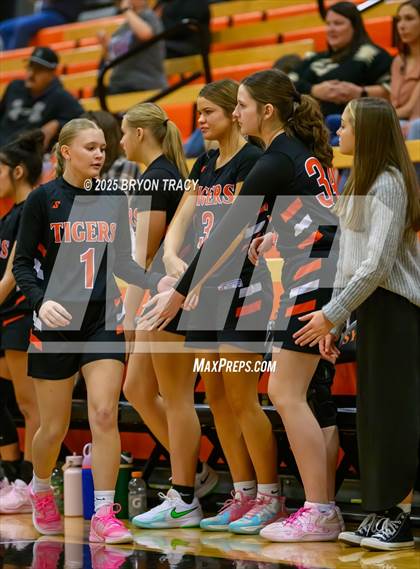 Thumbnail 2 in Cheyenne Wells @ Elkhart photogallery.