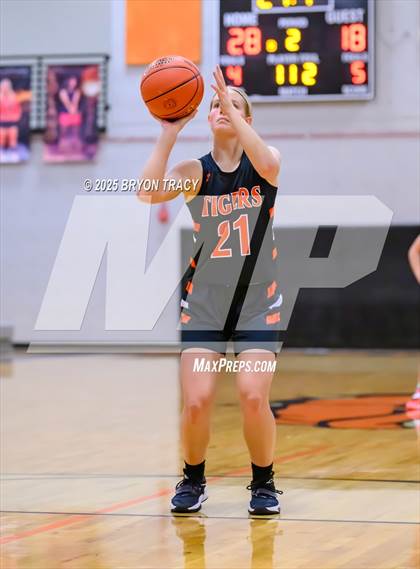 Thumbnail 1 in Cheyenne Wells @ Elkhart photogallery.