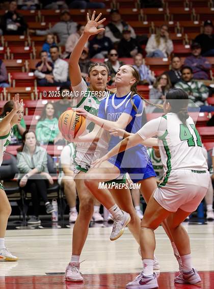 Thumbnail 2 in Dixie vs. Provo (UHSAA 4A Quarterfinal) photogallery.