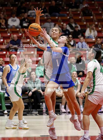 Thumbnail 3 in Dixie vs. Provo (UHSAA 4A Quarterfinal) photogallery.