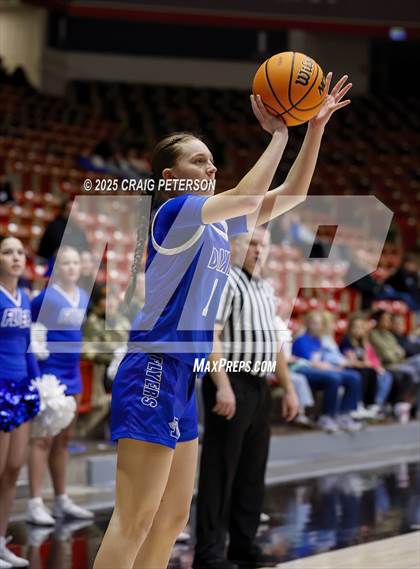 Thumbnail 2 in Dixie vs. Provo (UHSAA 4A Quarterfinal) photogallery.