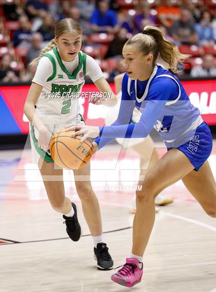 Thumbnail 1 in Dixie vs. Provo (UHSAA 4A Quarterfinal) photogallery.