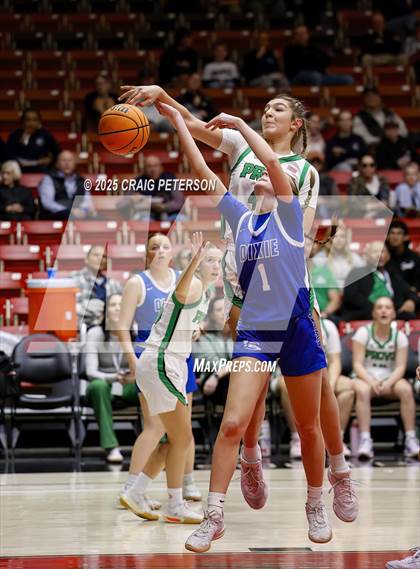 Thumbnail 2 in Dixie vs. Provo (UHSAA 4A Quarterfinal) photogallery.