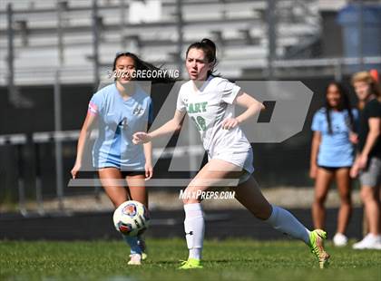 Thumbnail 2 in Cary @ Panther Creek photogallery.