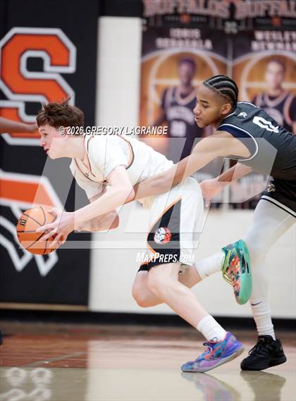 Thumbnail 2 in Lamar vs Haltom photogallery.