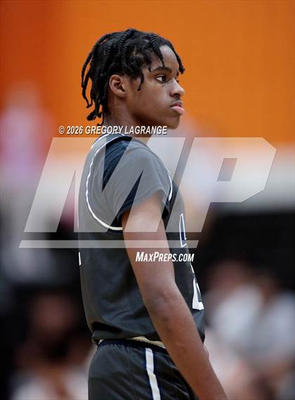 Thumbnail 1 in Lamar vs Haltom photogallery.