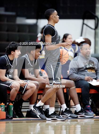 Thumbnail 1 in Lamar vs Haltom photogallery.