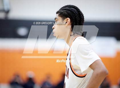 Thumbnail 3 in Lamar vs Haltom photogallery.