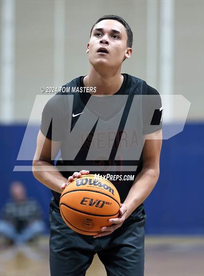 Thumbnail 3 in JSerra Catholic @ Providence Day photogallery.