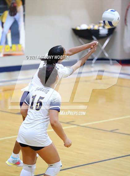 Thumbnail 1 in Fayetteville Academy @ Northwood Temple Academy photogallery.