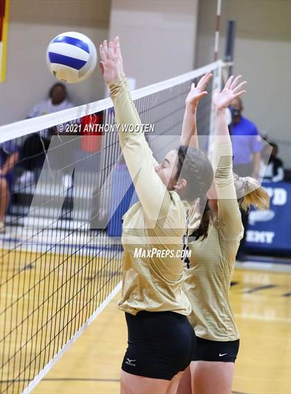 Thumbnail 1 in Fayetteville Academy @ Northwood Temple Academy photogallery.