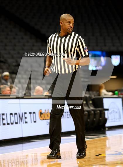 Thumbnail 1 in Whitney vs Del Oro @ Golden 1 Center photogallery.