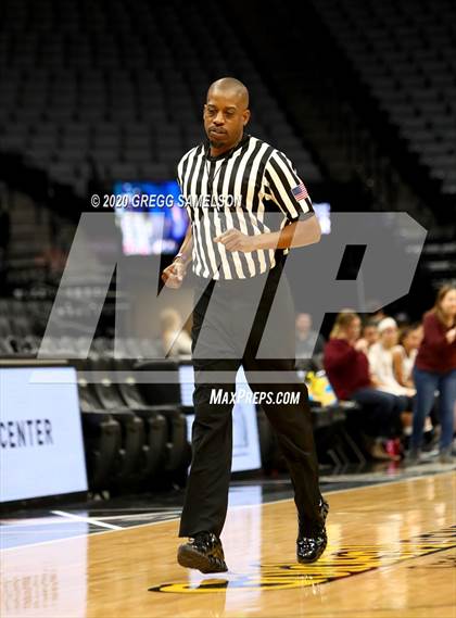 Thumbnail 3 in Whitney vs Del Oro @ Golden 1 Center photogallery.