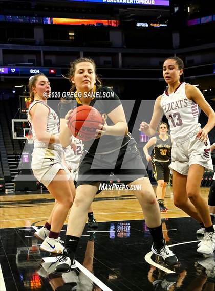 Thumbnail 2 in Whitney vs Del Oro @ Golden 1 Center photogallery.