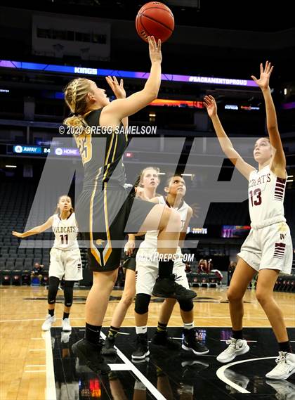 Thumbnail 3 in Whitney vs Del Oro @ Golden 1 Center photogallery.