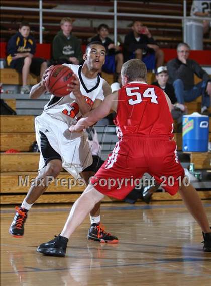 Thumbnail 2 in Fairview @ Gateway (Cherry Creek Holiday Classic) photogallery.