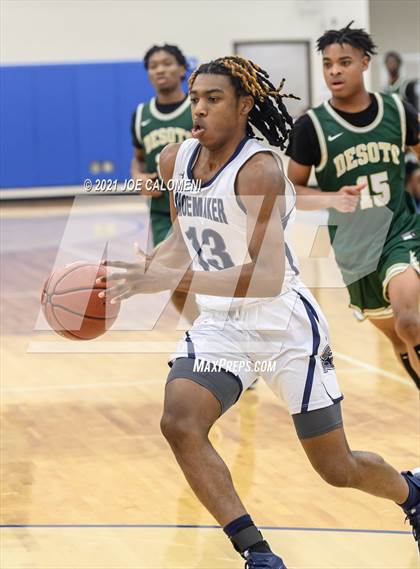 Thumbnail 3 in Killeen vs Desoto (Spurs High School Showcase) photogallery.