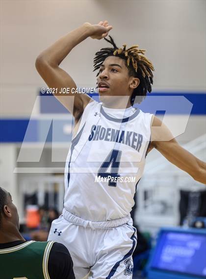Thumbnail 2 in Killeen vs Desoto (Spurs High School Showcase) photogallery.