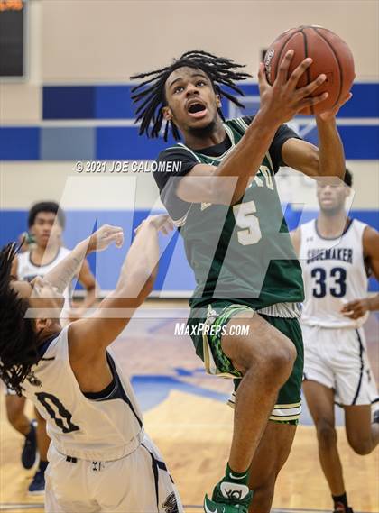 Thumbnail 2 in Killeen vs Desoto (Spurs High School Showcase) photogallery.