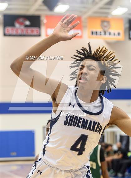 Thumbnail 3 in Killeen vs Desoto (Spurs High School Showcase) photogallery.