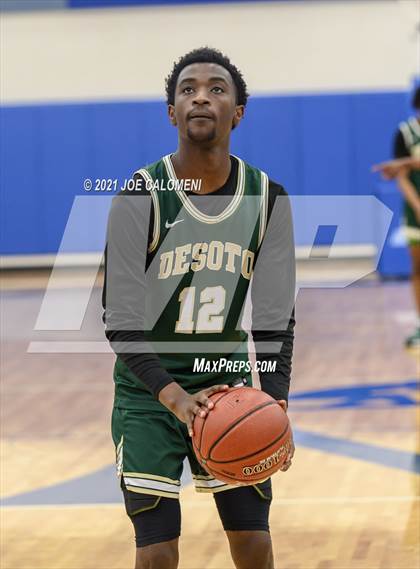 Thumbnail 3 in Killeen vs Desoto (Spurs High School Showcase) photogallery.