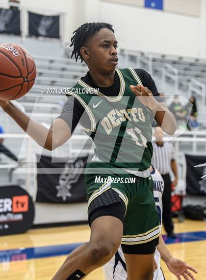 Thumbnail 1 in Killeen vs Desoto (Spurs High School Showcase) photogallery.