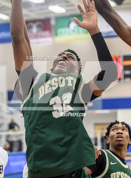 Thumbnail 1 in Killeen vs Desoto (Spurs High School Showcase) photogallery.