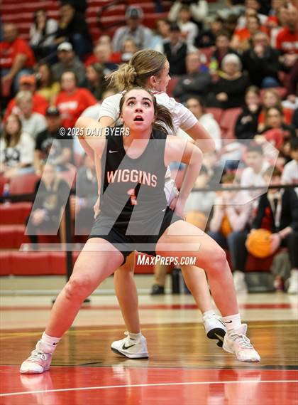 Thumbnail 2 in Wiggins vs. Centauri (CHSAA 3A Great 8) photogallery.
