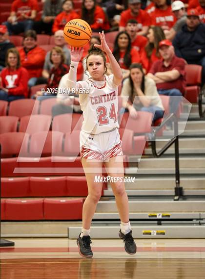 Thumbnail 3 in Wiggins vs. Centauri (CHSAA 3A Great 8) photogallery.