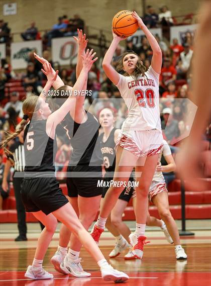 Thumbnail 3 in Wiggins vs. Centauri (CHSAA 3A Great 8) photogallery.