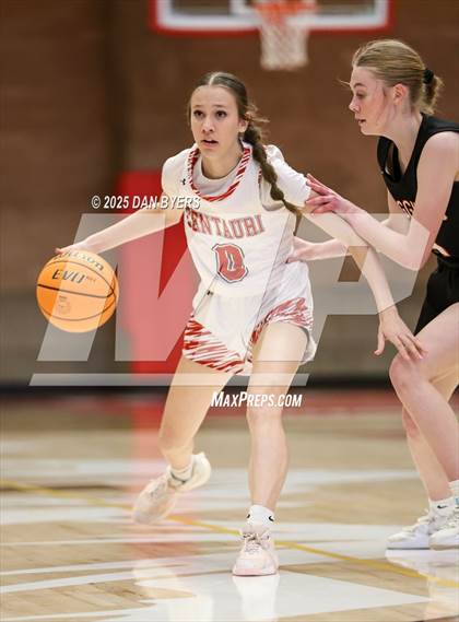 Thumbnail 2 in Wiggins vs. Centauri (CHSAA 3A Great 8) photogallery.