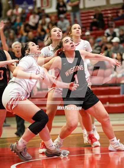 Thumbnail 1 in Wiggins vs. Centauri (CHSAA 3A Great 8) photogallery.