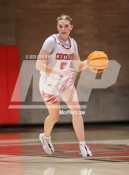 Thumbnail 3 in Wiggins vs. Centauri (CHSAA 3A Great 8) photogallery.