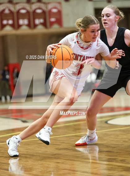 Thumbnail 1 in Wiggins vs. Centauri (CHSAA 3A Great 8) photogallery.