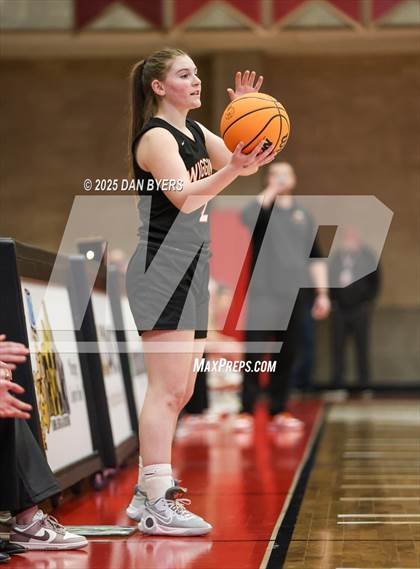 Thumbnail 1 in Wiggins vs. Centauri (CHSAA 3A Great 8) photogallery.