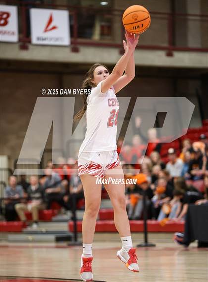 Thumbnail 1 in Wiggins vs. Centauri (CHSAA 3A Great 8) photogallery.