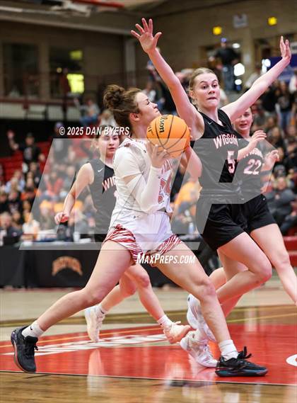 Thumbnail 2 in Wiggins vs. Centauri (CHSAA 3A Great 8) photogallery.