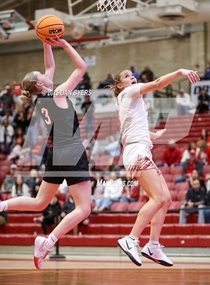 Thumbnail 1 in Wiggins vs. Centauri (CHSAA 3A Great 8) photogallery.