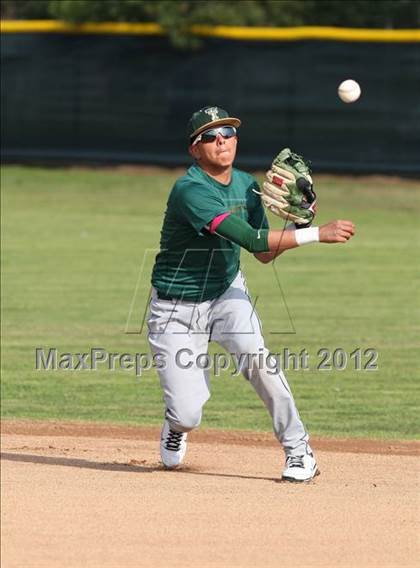Thumbnail 2 in Tahquitz @ Damien photogallery.