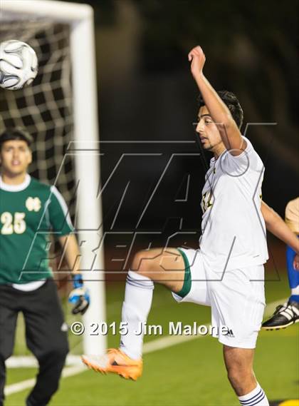 Thumbnail 3 in Irvington @ Moreau Catholic photogallery.